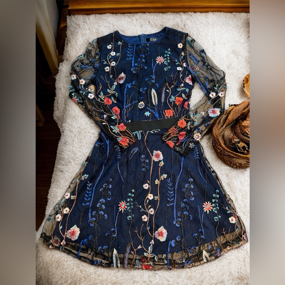 CBR Floral Embroidered Dress (Size Small)